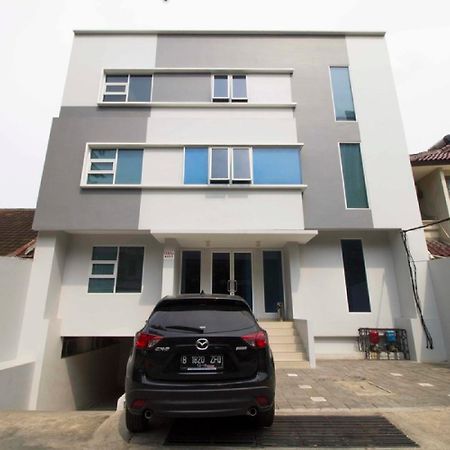 Reddoorz Plus @ Setiabudi Tengah Jakarta Exteriör bild