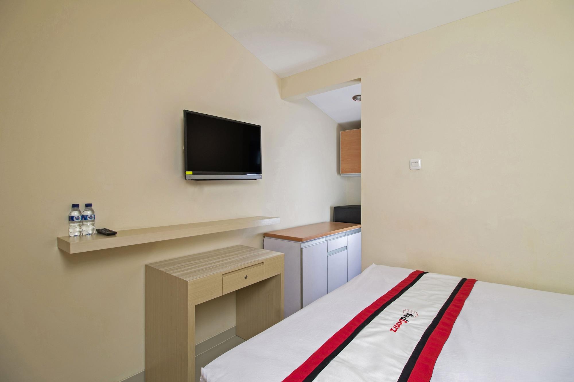 Reddoorz Plus @ Setiabudi Tengah Jakarta Exteriör bild