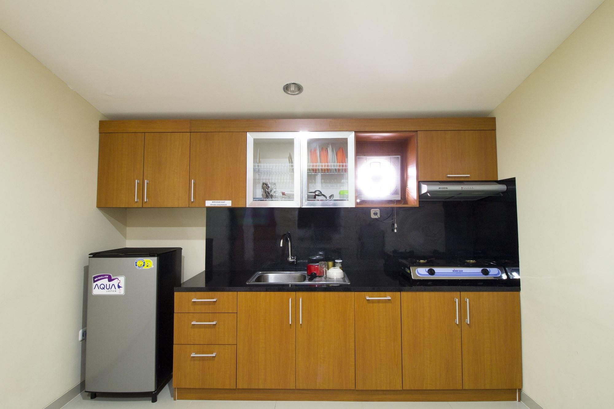 Reddoorz Plus @ Setiabudi Tengah Jakarta Exteriör bild