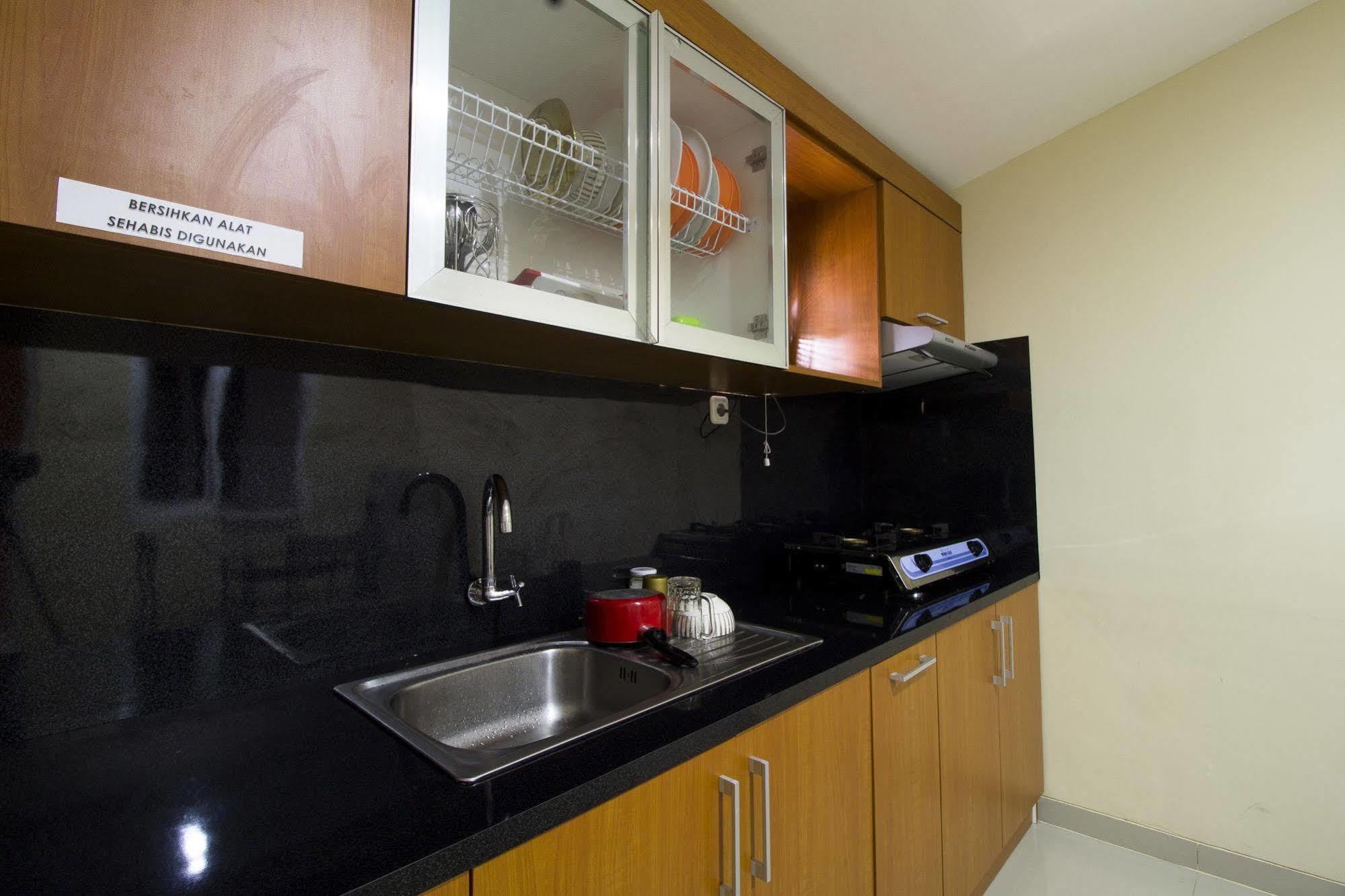 Reddoorz Plus @ Setiabudi Tengah Jakarta Exteriör bild